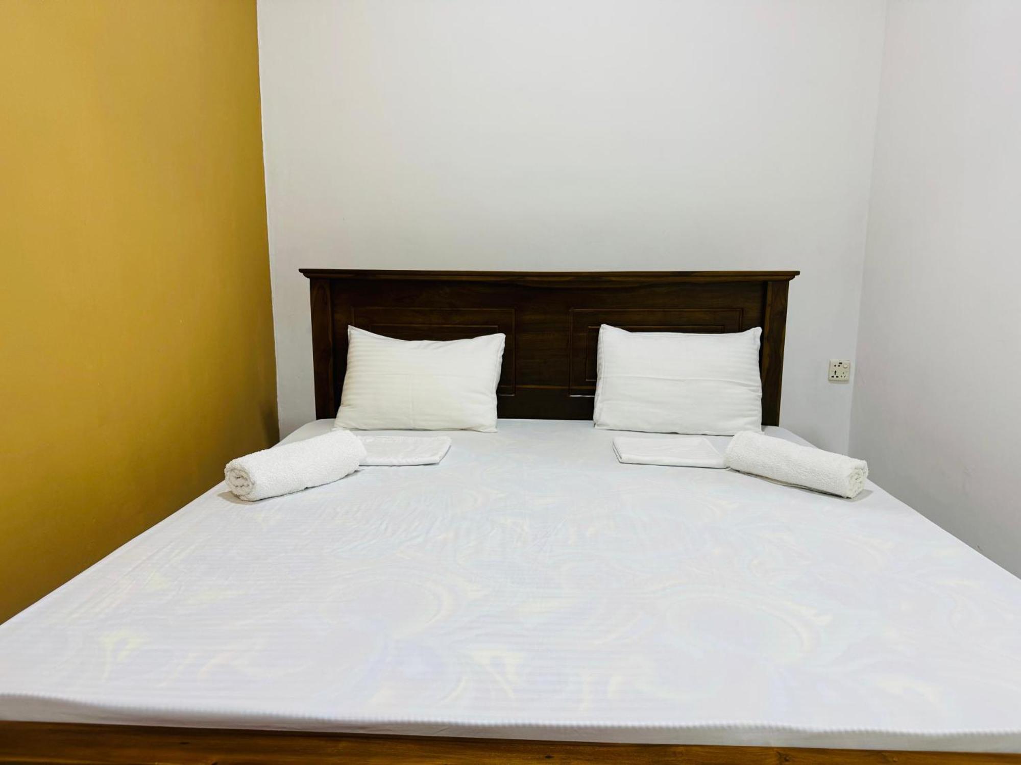 Double Room Private Bathroom