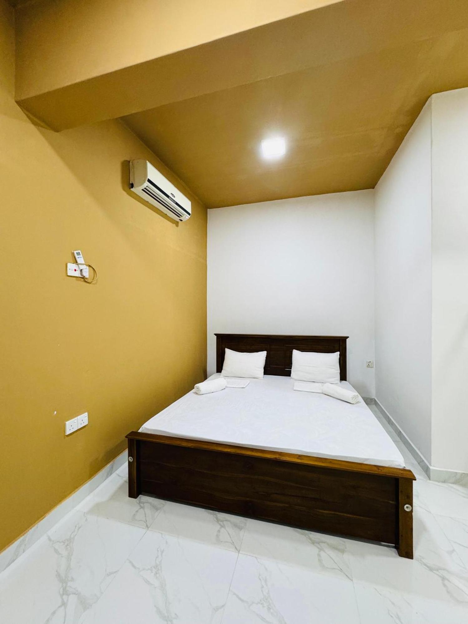 Double Room Private Bathroom