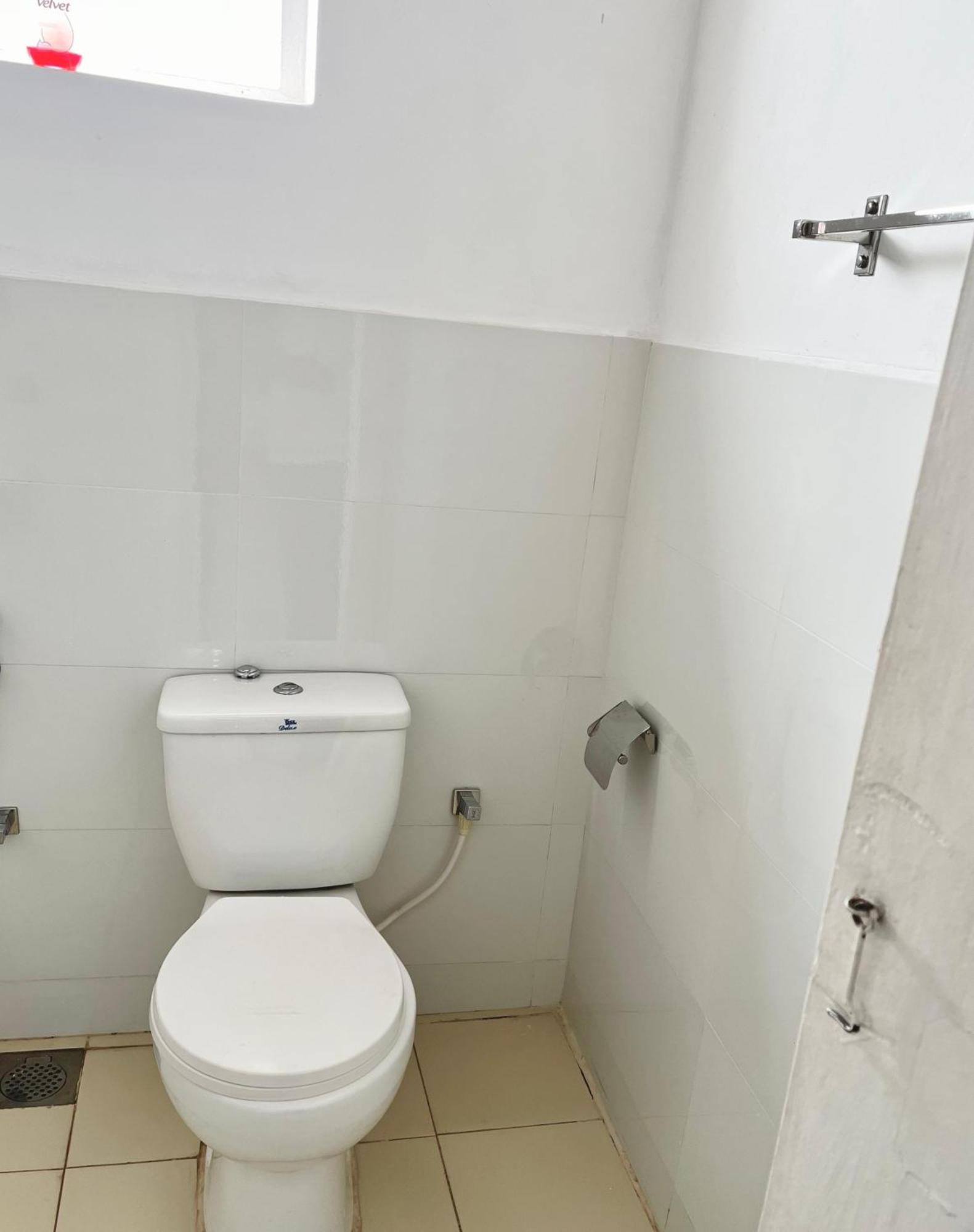 Family Room Private Bathroom