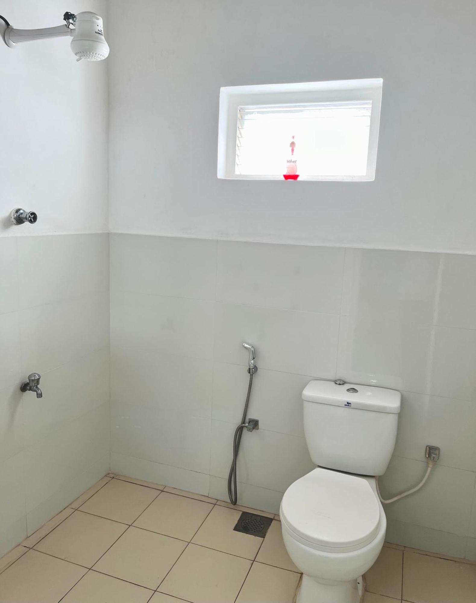 Family Room Private Bathroom